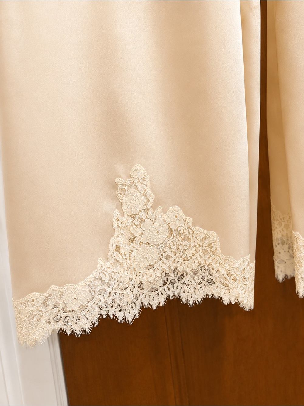 Doen NWT Silk-Blend Wide-Leg Pants in Cream - Picture 4 of 9